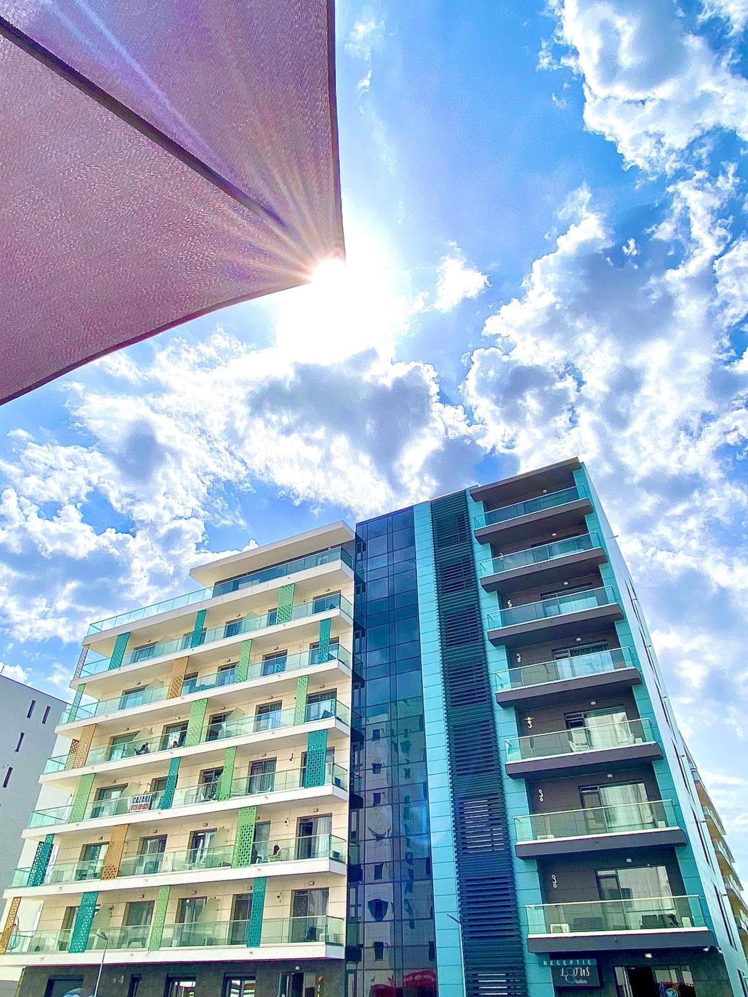 Marcony Boutique Apartments Mamaia Esterno foto