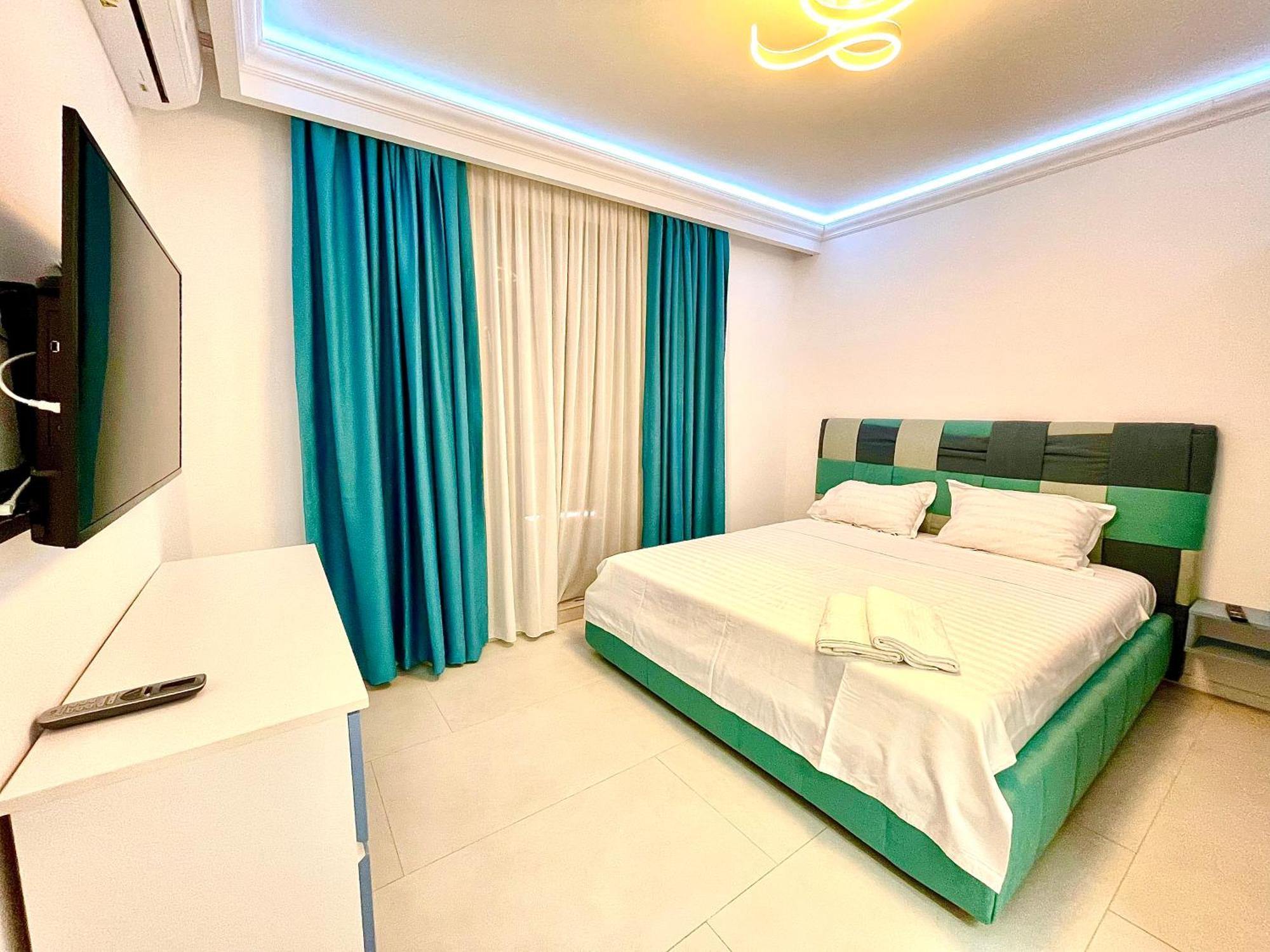 Marcony Boutique Apartments Mamaia Esterno foto