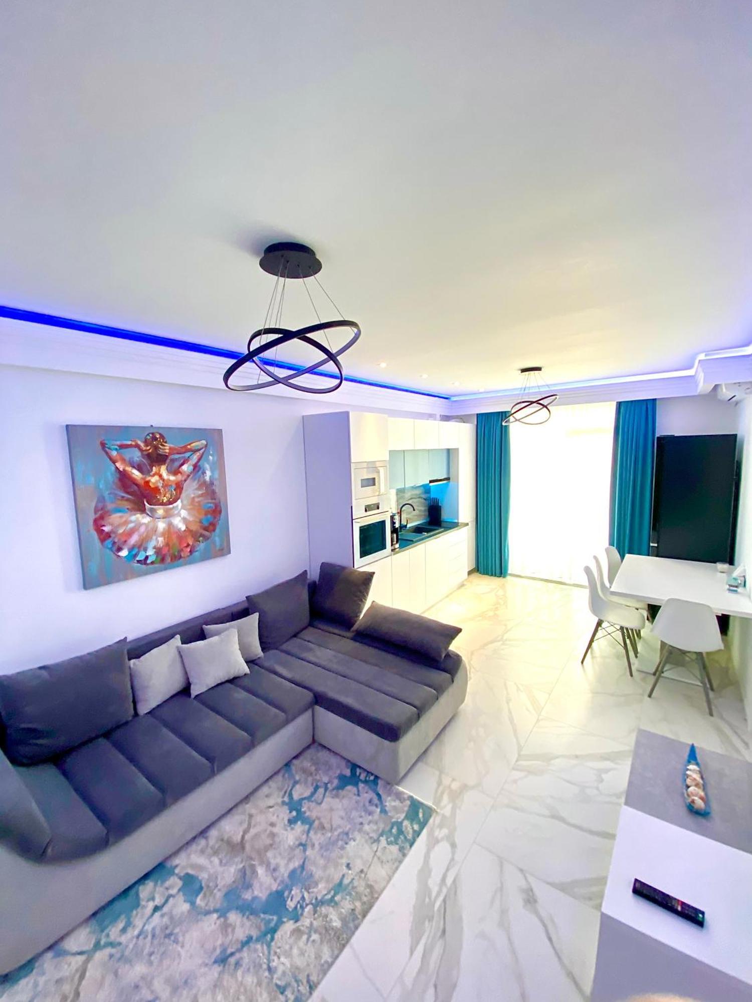 Marcony Boutique Apartments Mamaia Esterno foto