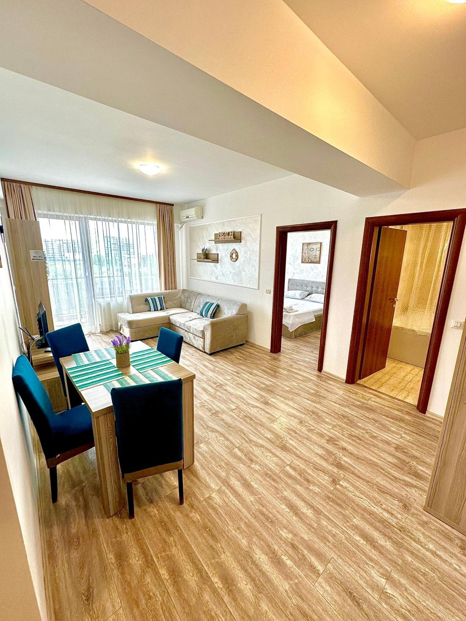 Marcony Boutique Apartments Mamaia Esterno foto